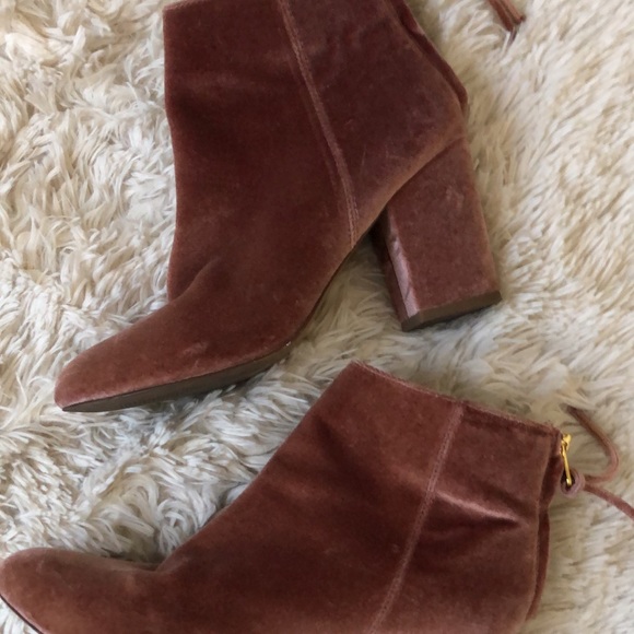 Steve Madden booties - Picture 1 of 3